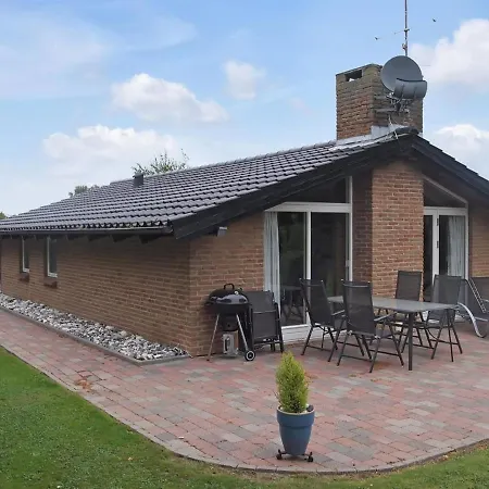 Holiday Inola - 500m From The Sea In Se Jutland By Interhome